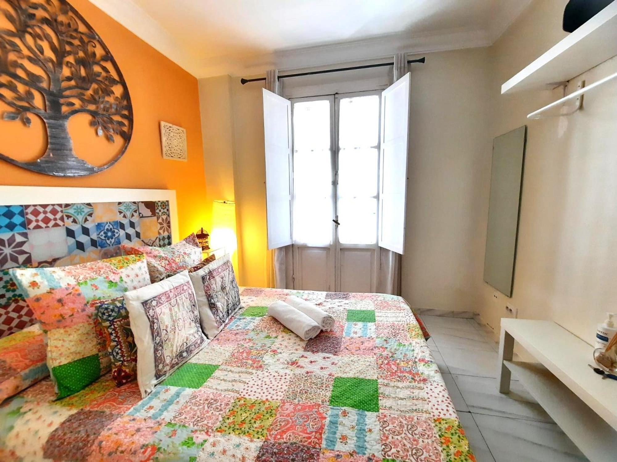 Budget And Cute Rooms With Balcony Sevilla Center Kültér fotó