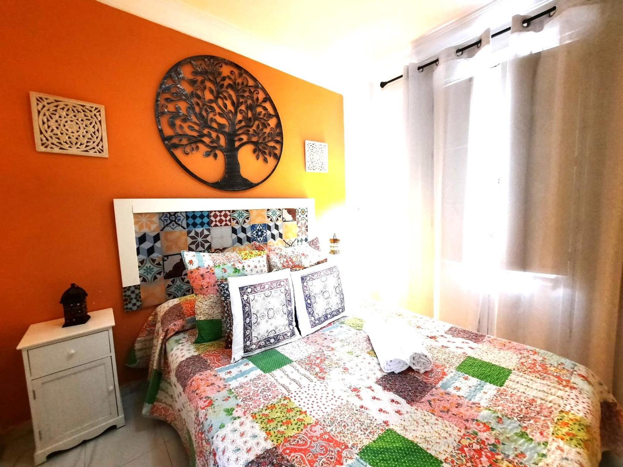Budget And Cute Rooms With Balcony Sevilla Center Kültér fotó