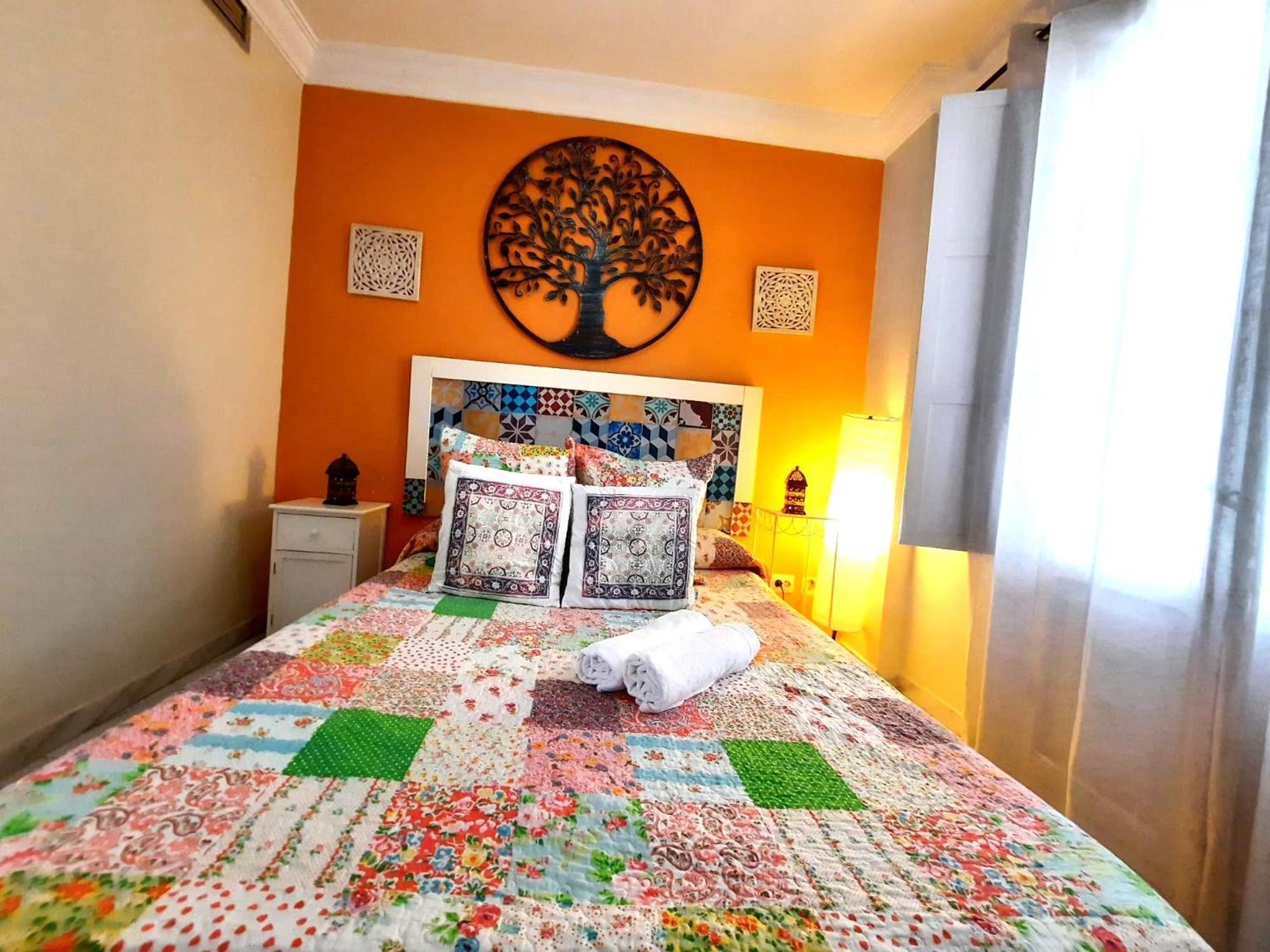 Budget And Cute Rooms With Balcony Sevilla Center Kültér fotó