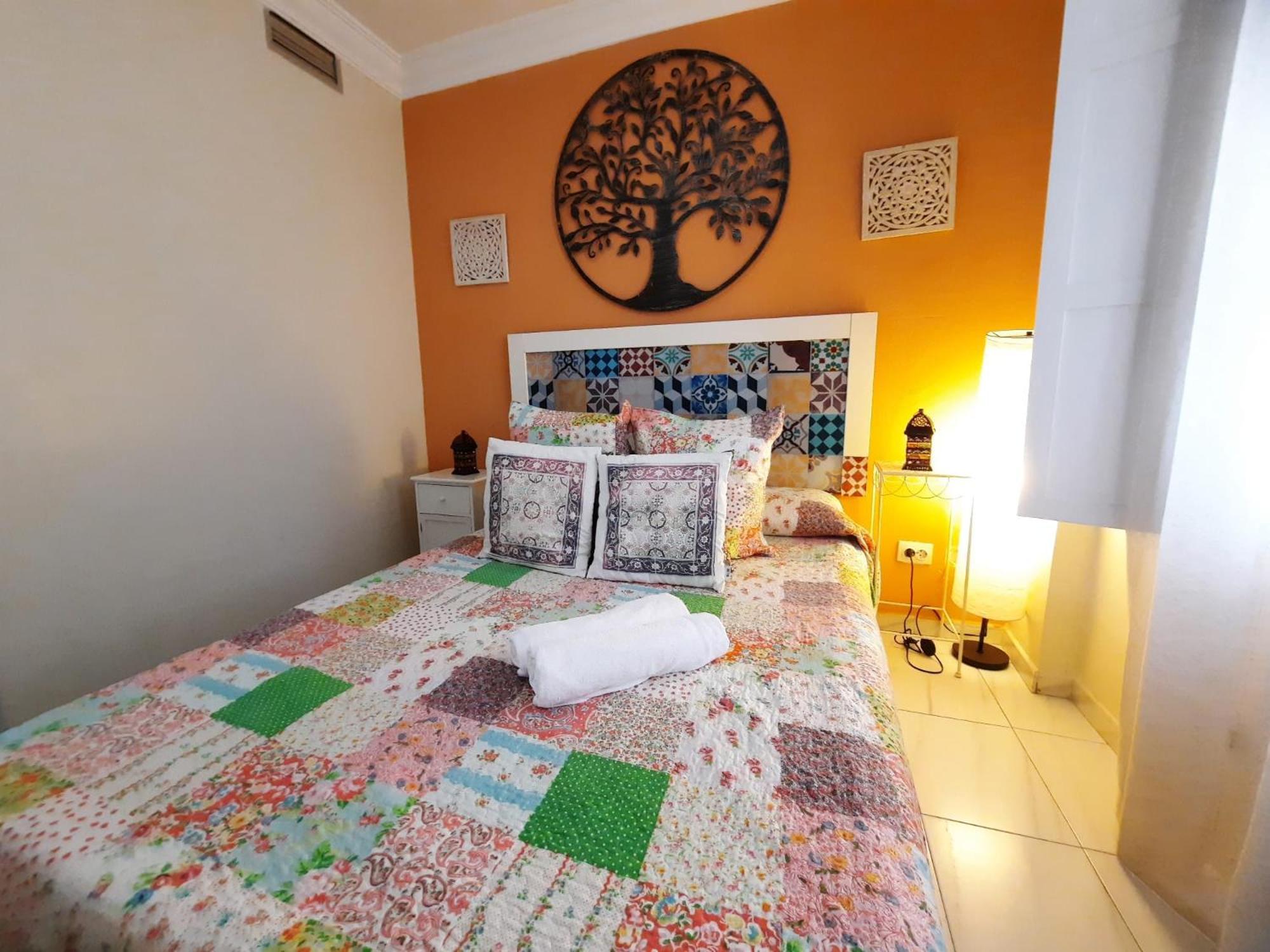 Budget And Cute Rooms With Balcony Sevilla Center Kültér fotó