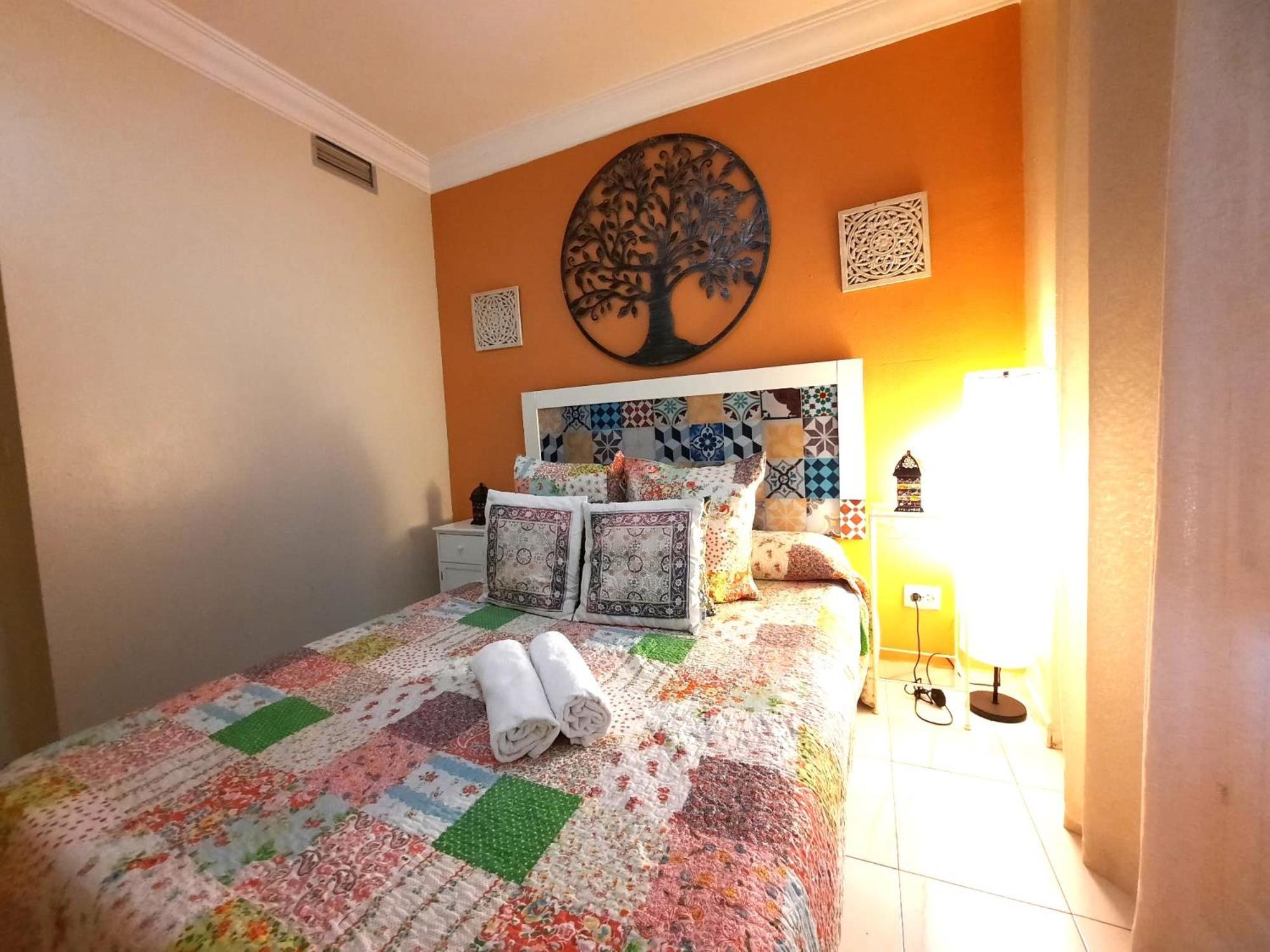 Budget And Cute Rooms With Balcony Sevilla Center Kültér fotó